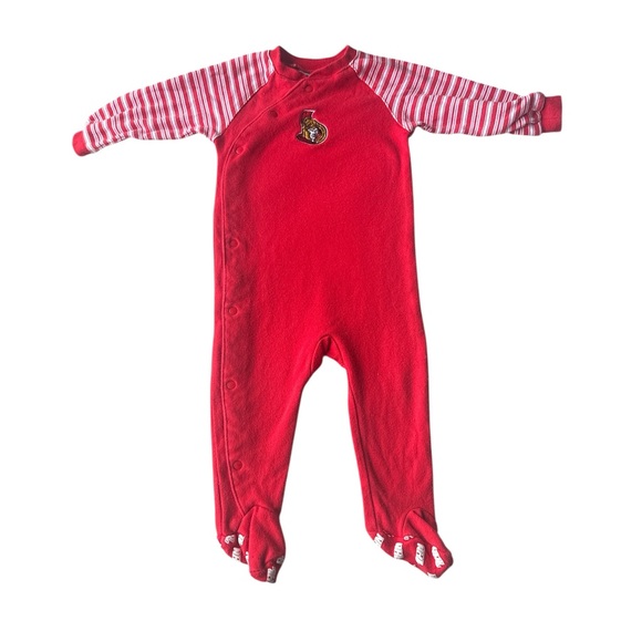 3/$20 NHL 9M Ottawa Senators Red & White Striped Snap Button Footie Sleeper - Picture 1 of 3